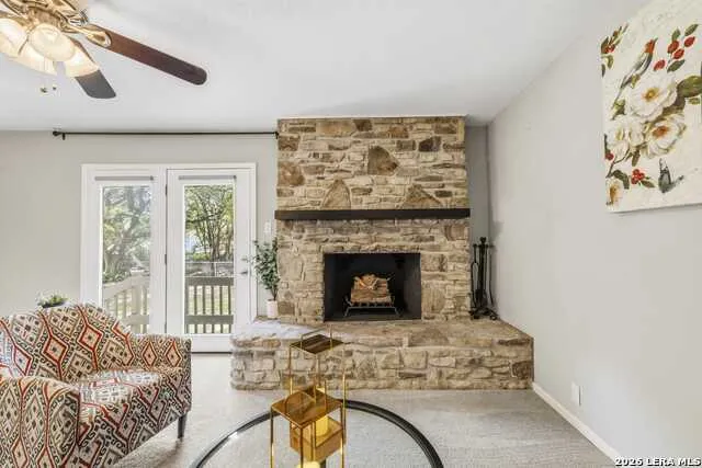 330 Yucca Dr Kingsland, TX 78639