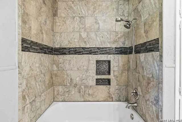 330 Yucca Dr Kingsland, TX 78639