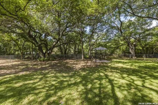330 Yucca Dr Kingsland, TX 78639