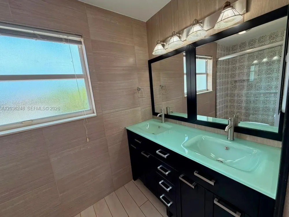 15112 NW 8th St #77 Pembroke Pines, FL 33028