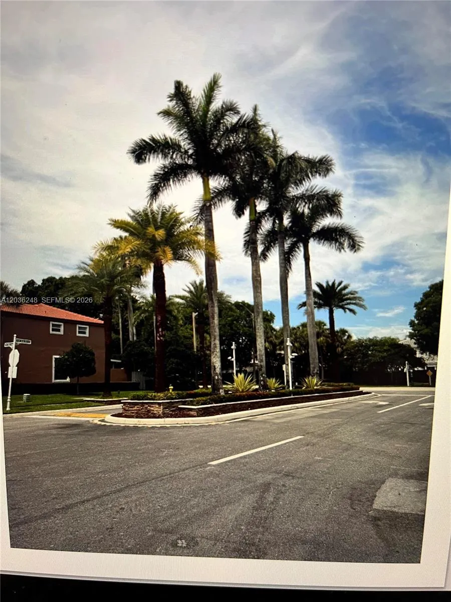15112 NW 8th St #77 Pembroke Pines, FL 33028