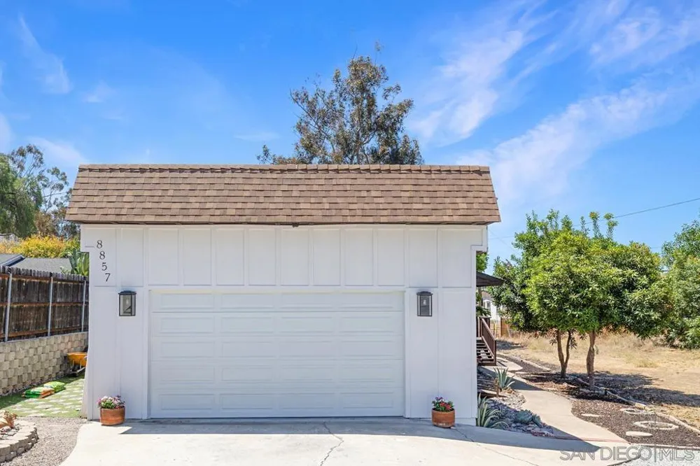 8857 Echo Dr La Mesa, CA 91941