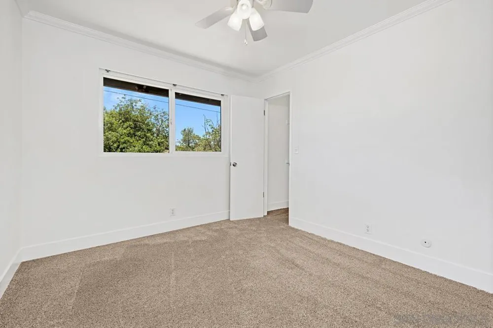 8857 Echo Dr La Mesa, CA 91941