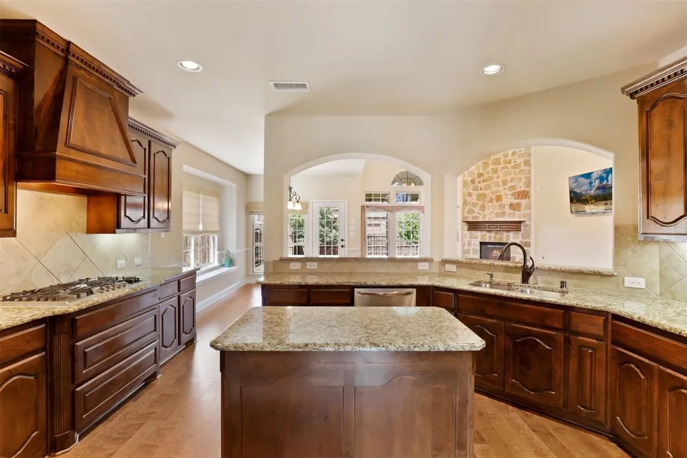 8110 Fenwick Court Sachse, TX 75048