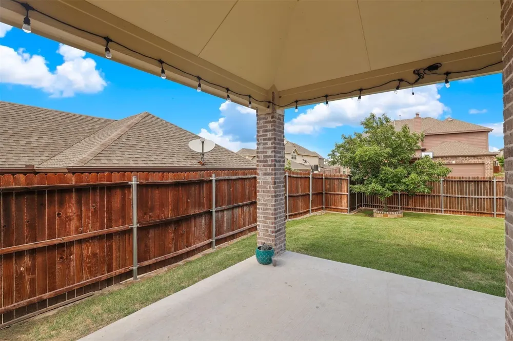 8110 Fenwick Court Sachse, TX 75048