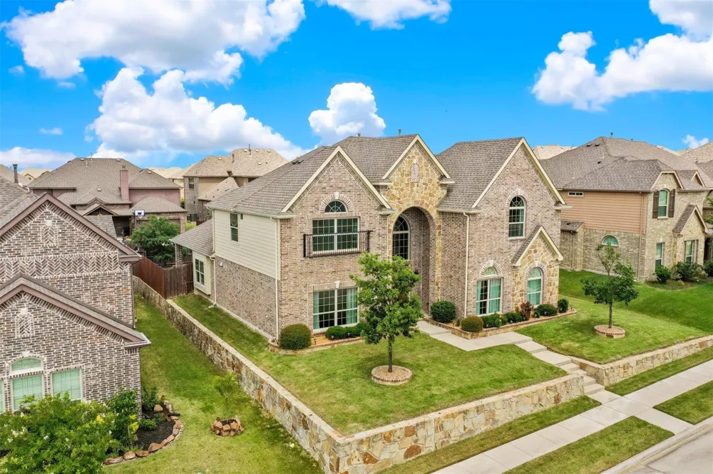 8110 Fenwick Court Sachse, TX 75048
