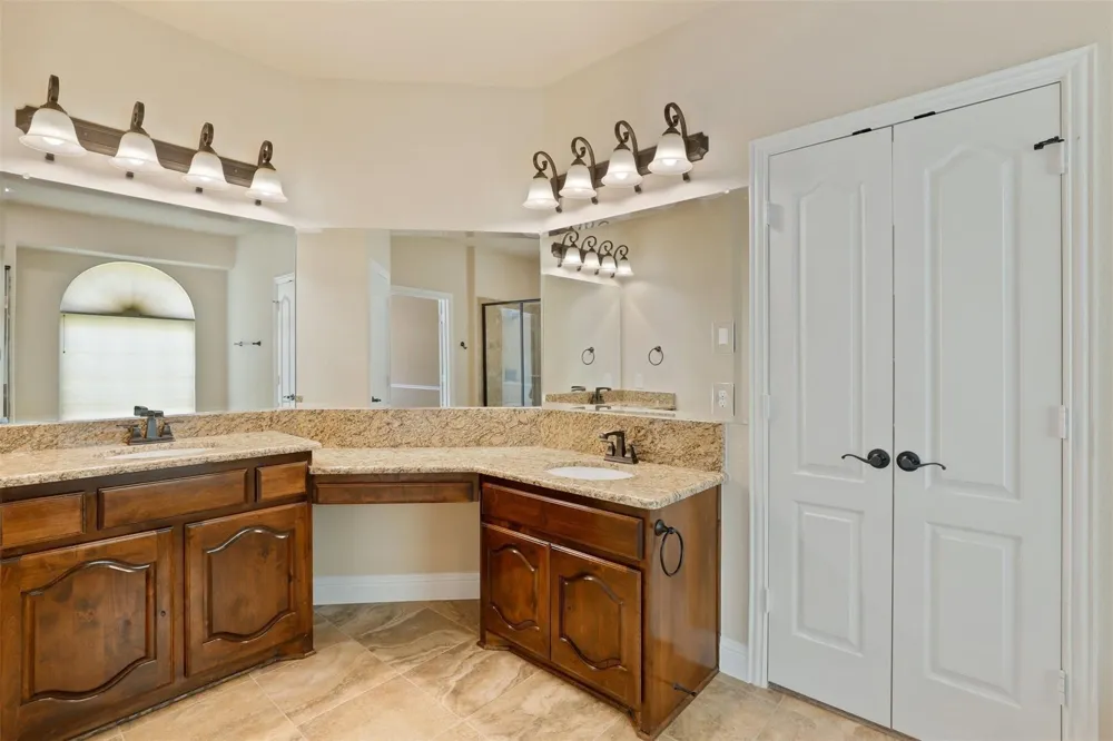 8110 Fenwick Court Sachse, TX 75048