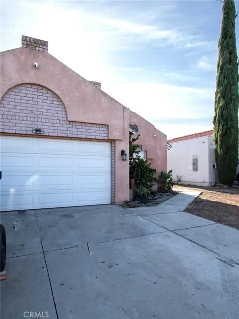8416 Reseda Avenue