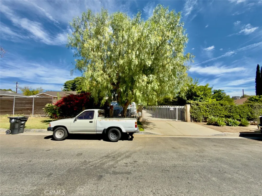 11454 Sunburst Street Lakeview Terrace, CA 91342