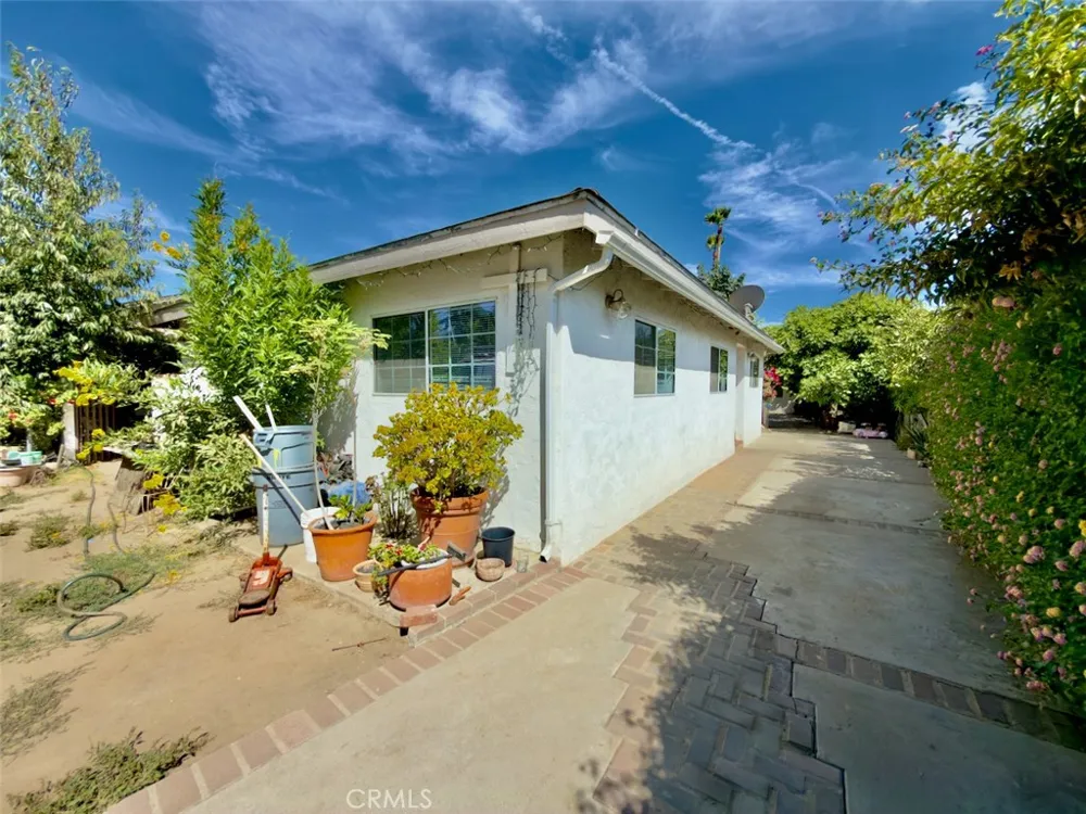 11454 Sunburst Street Lakeview Terrace, CA 91342