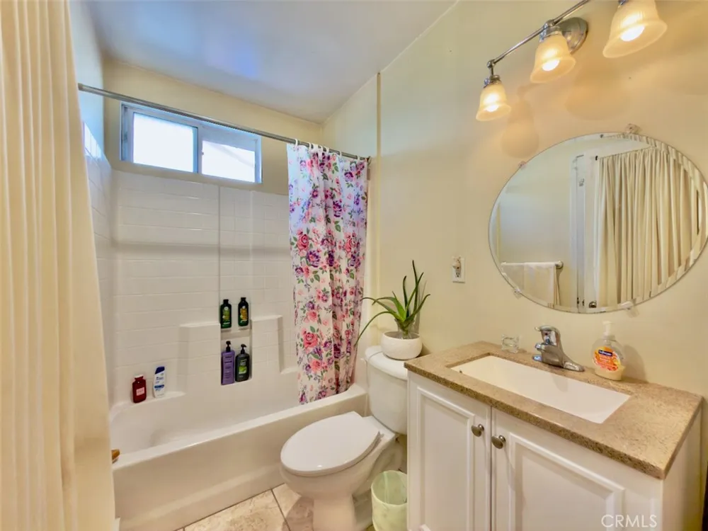 11454 Sunburst Street Lakeview Terrace, CA 91342
