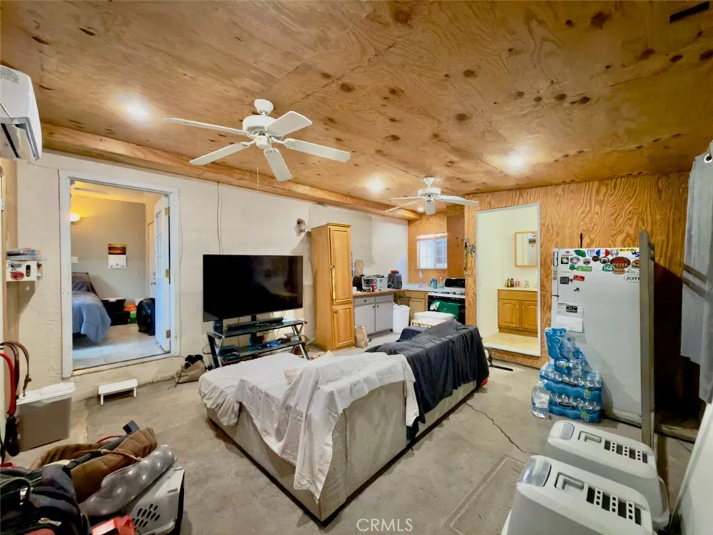 11454 Sunburst Street Lakeview Terrace, CA 91342