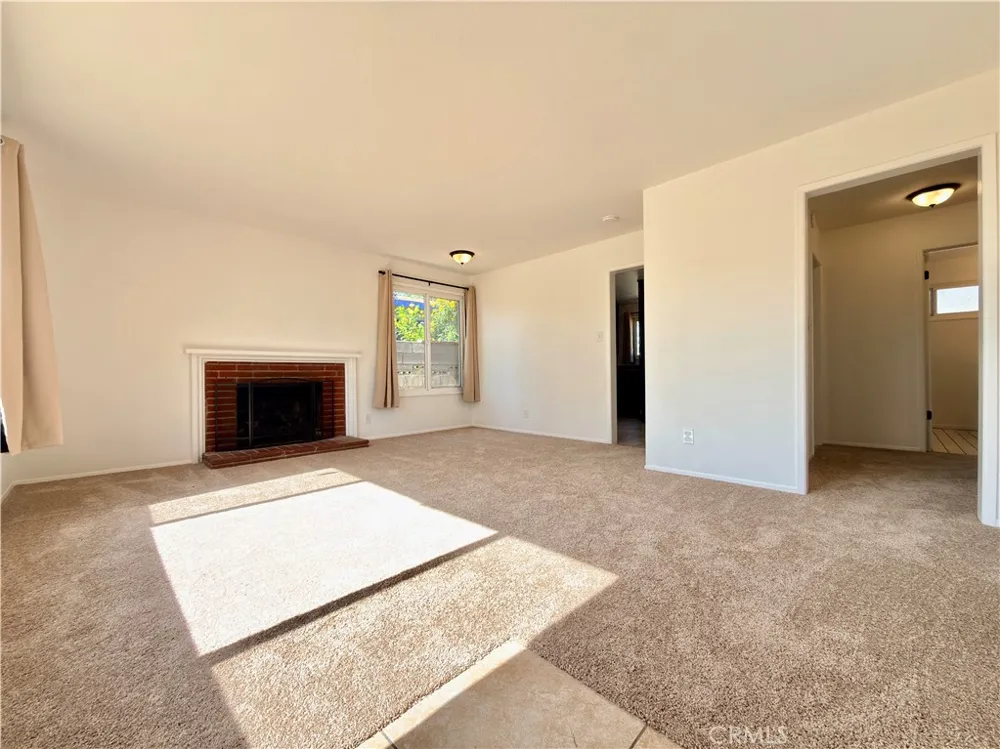 44137 Fern Lancaster, CA 93534