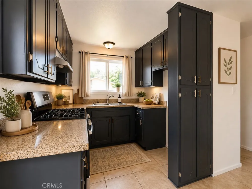 44137 Fern Lancaster, CA 93534
