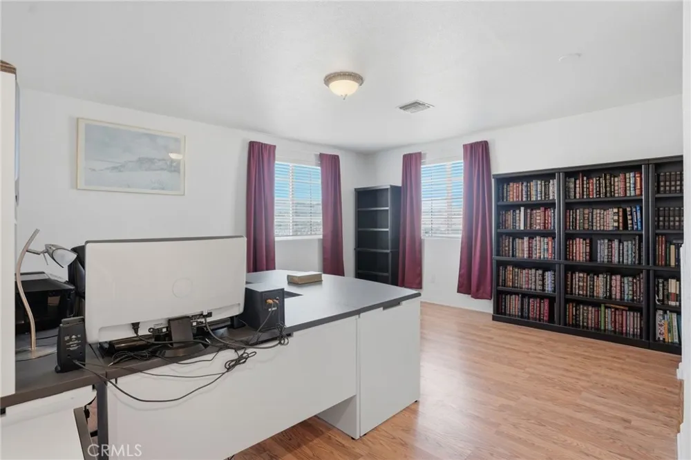 19701 Dovetail Tehachapi, CA 93561