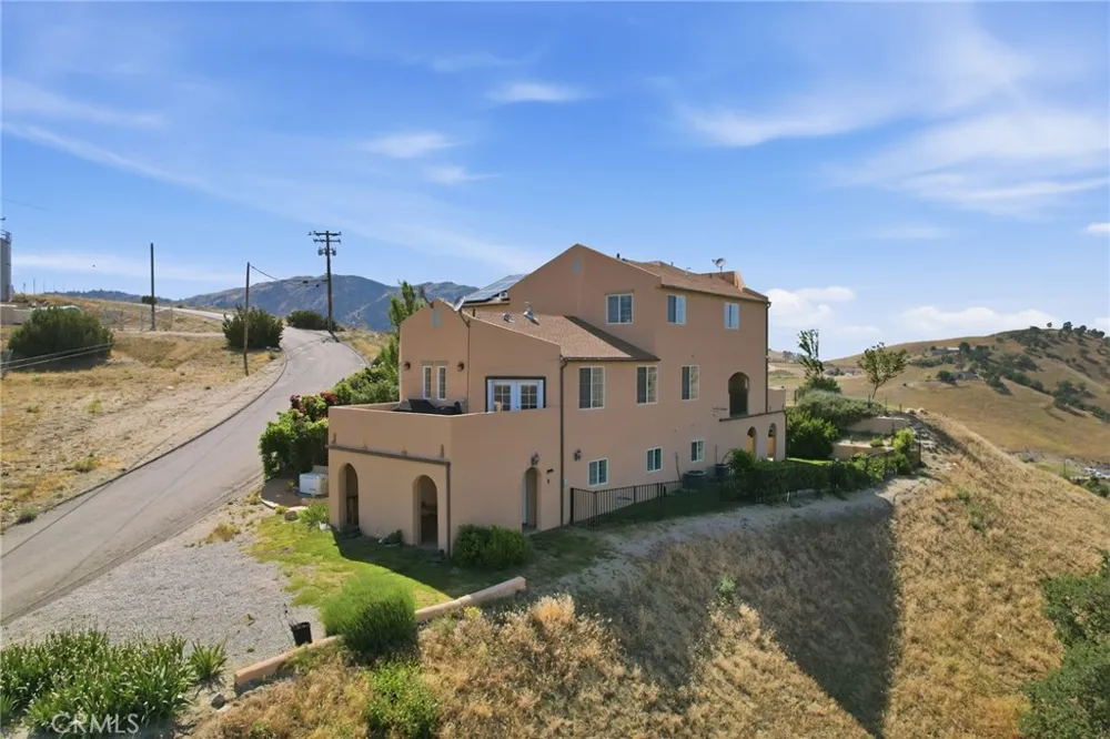 19701 Dovetail Tehachapi, CA 93561