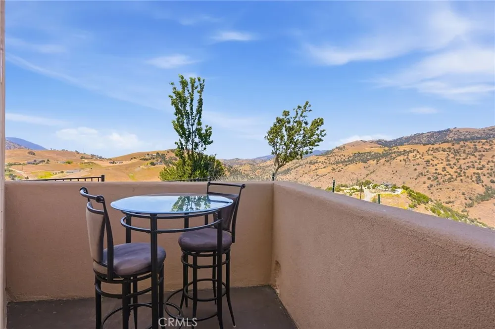 19701 Dovetail Tehachapi, CA 93561