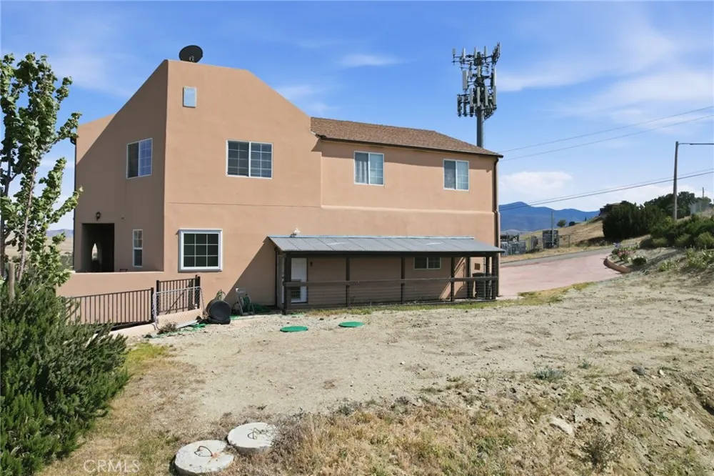 19701 Dovetail Tehachapi, CA 93561