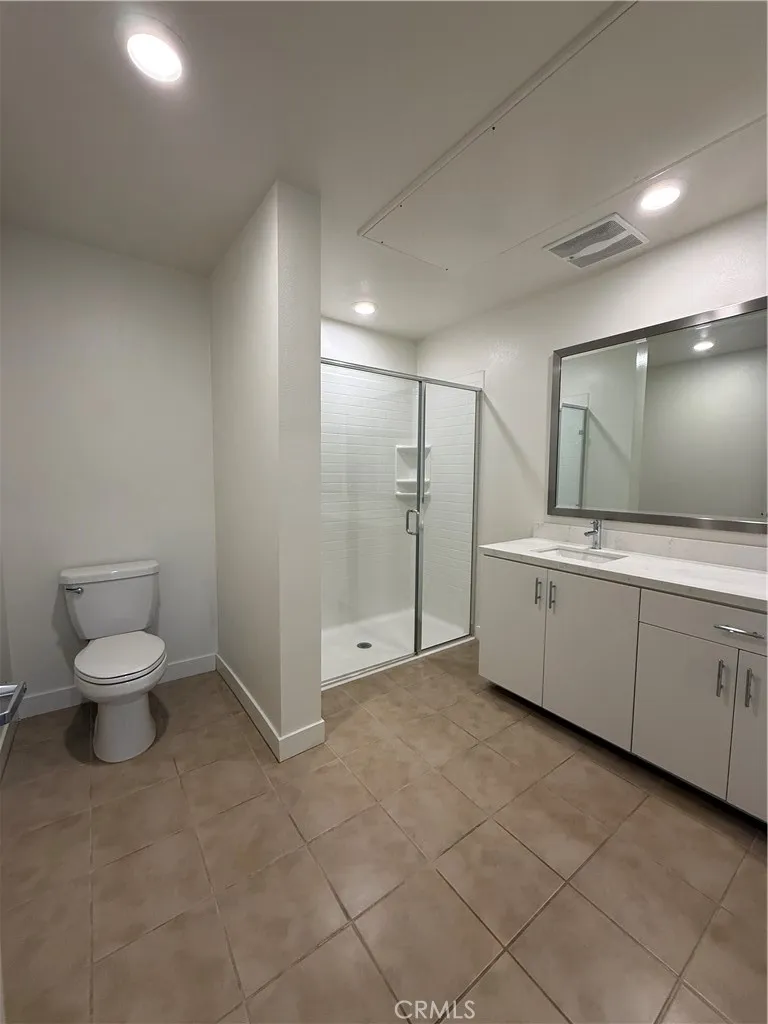 1418 Nolita Irvine, CA 92612