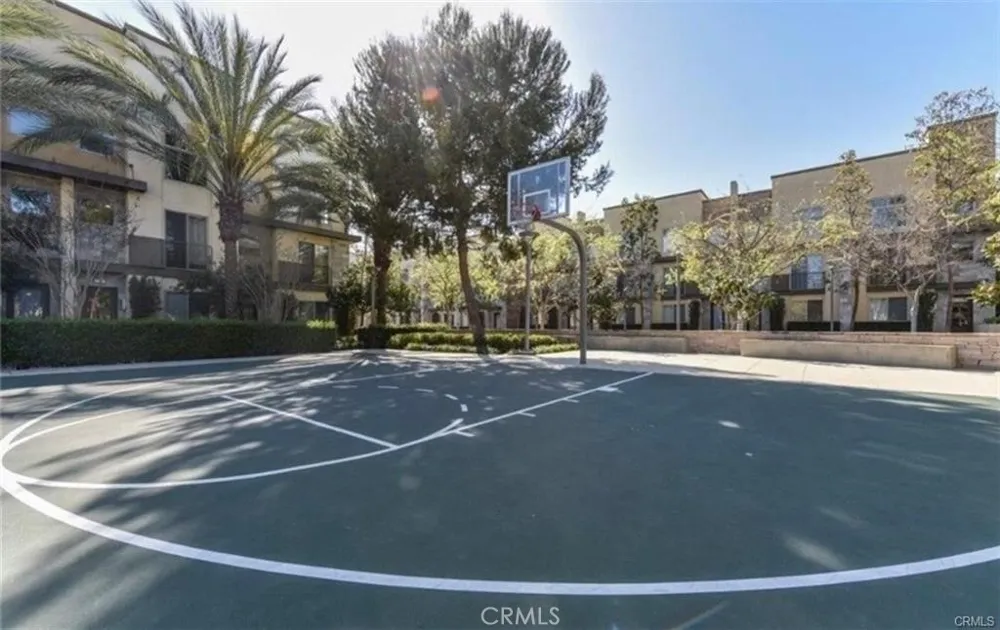 1418 Nolita Irvine, CA 92612
