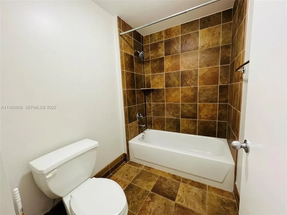 6944 SW 39th Street #B203 Davie, FL 33314