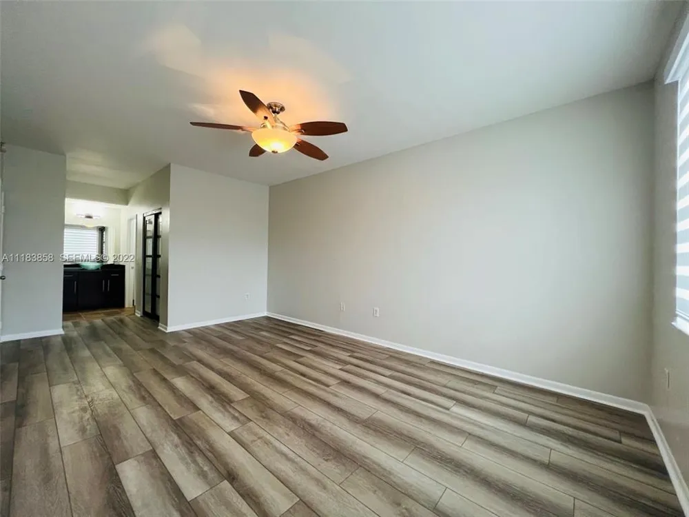 6944 SW 39th Street #B203 Davie, FL 33314
