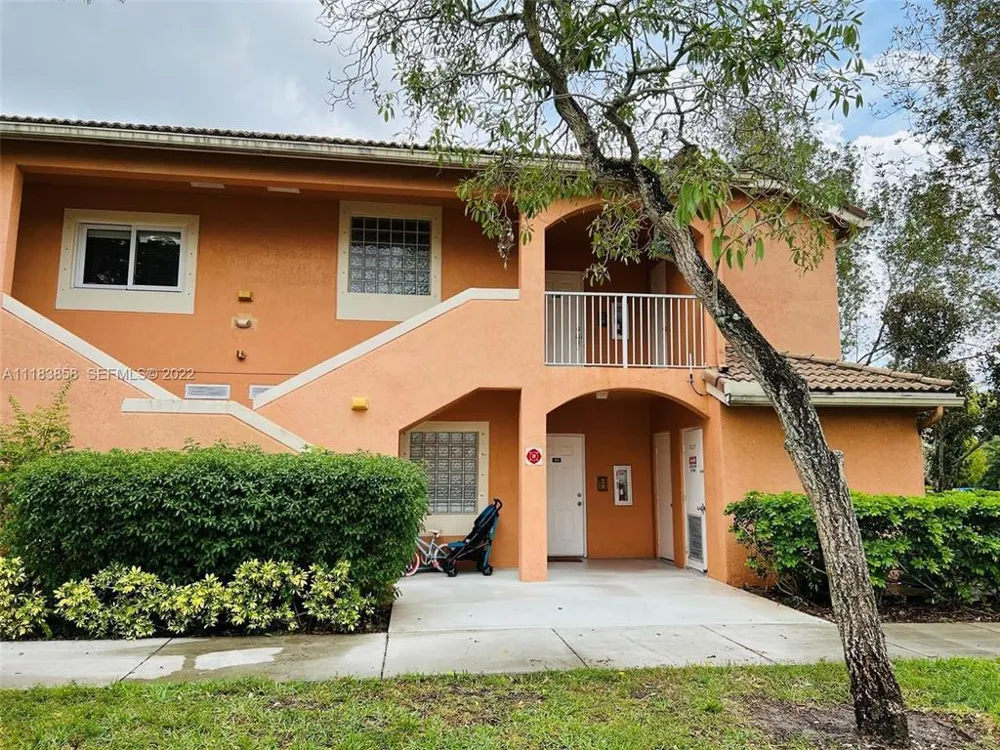 6944 SW 39th Street #B203 Davie, FL 33314