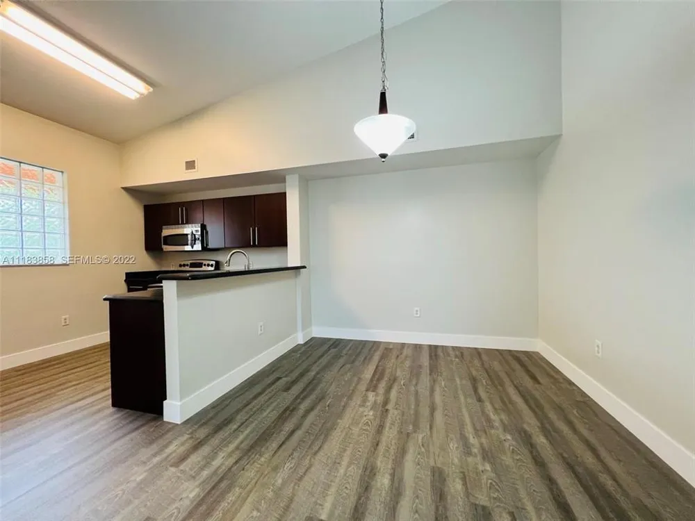 6944 SW 39th Street #B203 Davie, FL 33314
