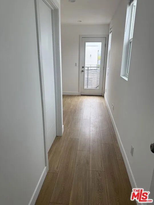 227 Park View Street #1/2 Los Angeles, CA 90026