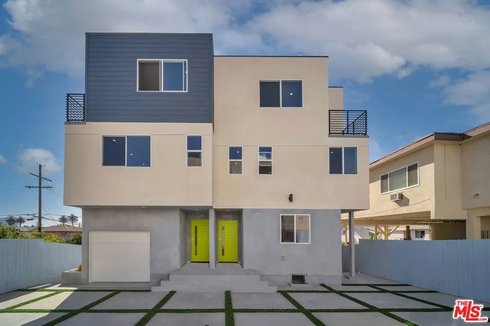 227 Park View Street #1/2 Los Angeles, CA 90026