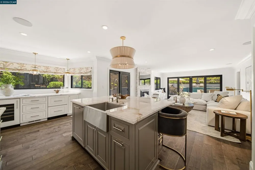 330 Twin Peaks Ln Alamo, CA 94507