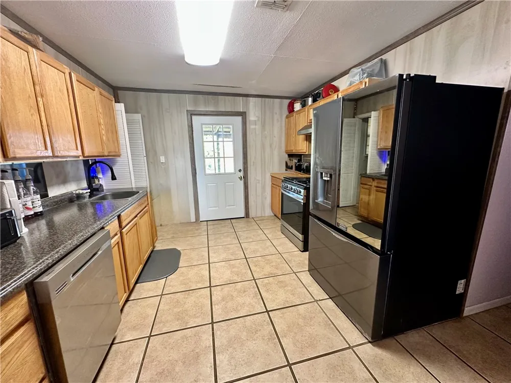 1506 Denver Street Portland, TX 78374