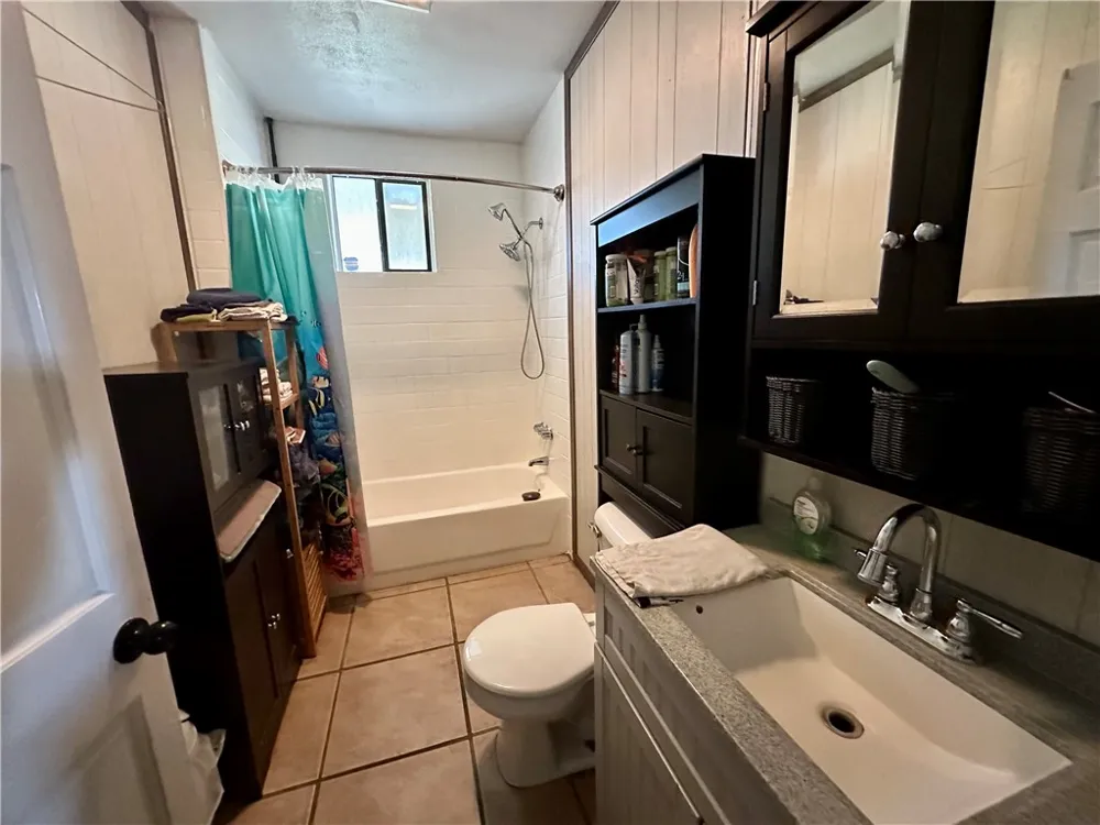 1506 Denver Street Portland, TX 78374