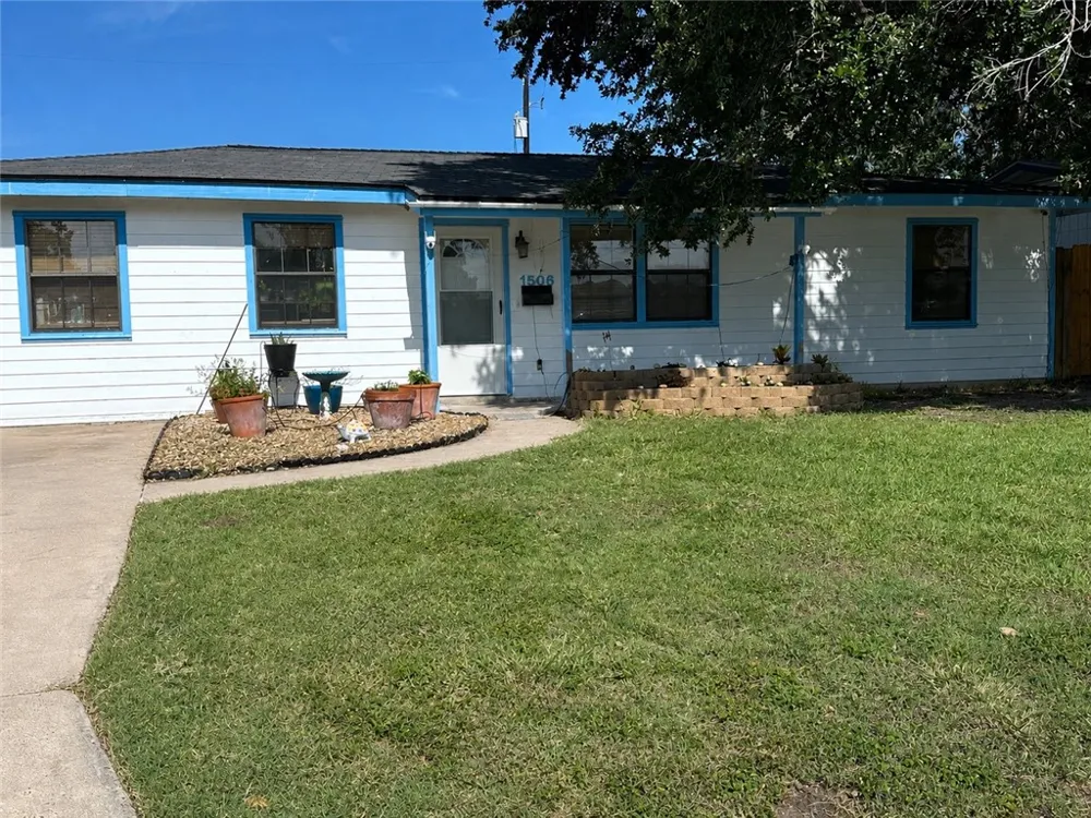 1506 Denver Street Portland, TX 78374
