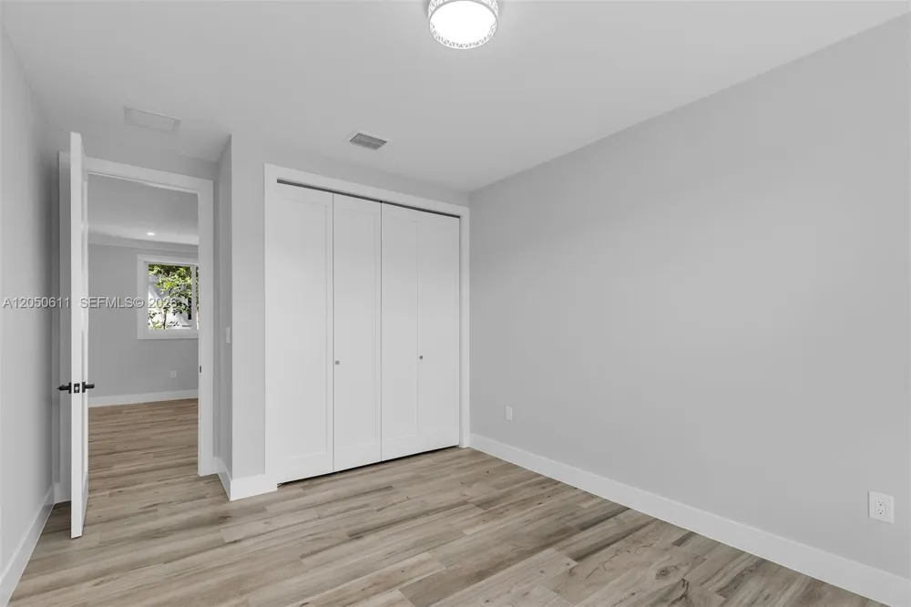68 Coral Way Key Largo, FL 33037