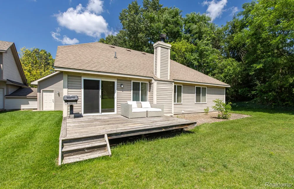 312 Reid Road Highland Charter Township, MI 48357