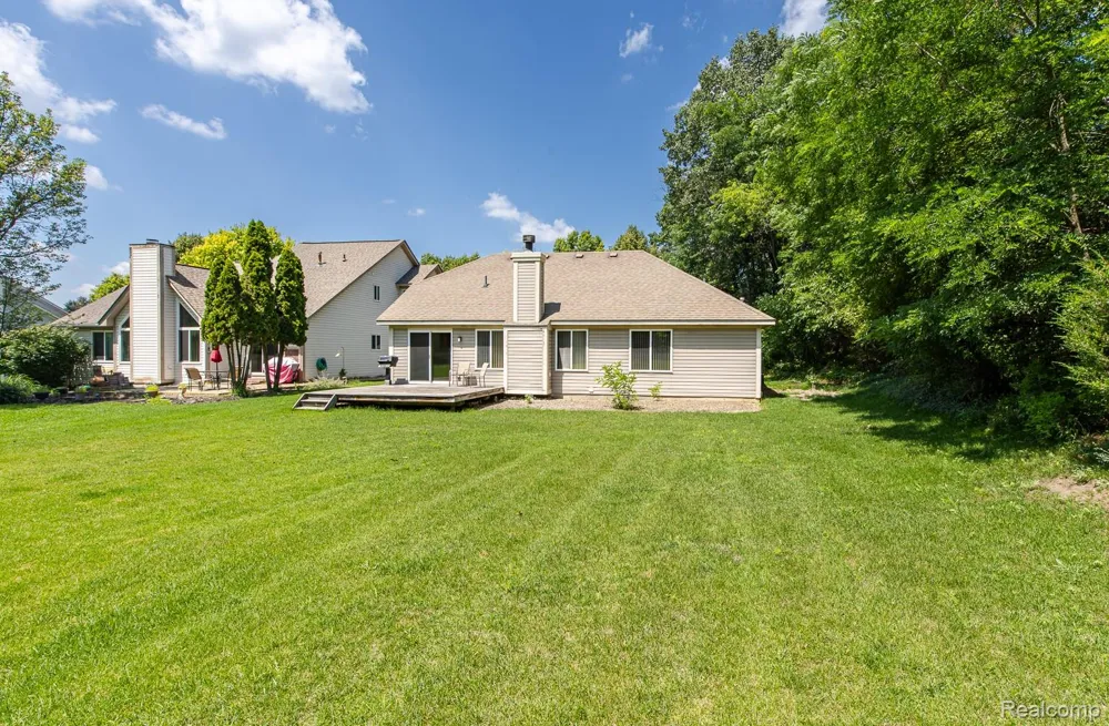312 Reid Road Highland Charter Township, MI 48357