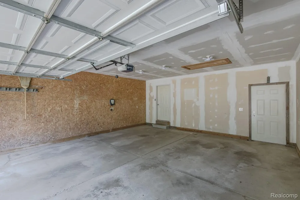 312 Reid Road Highland Charter Township, MI 48357