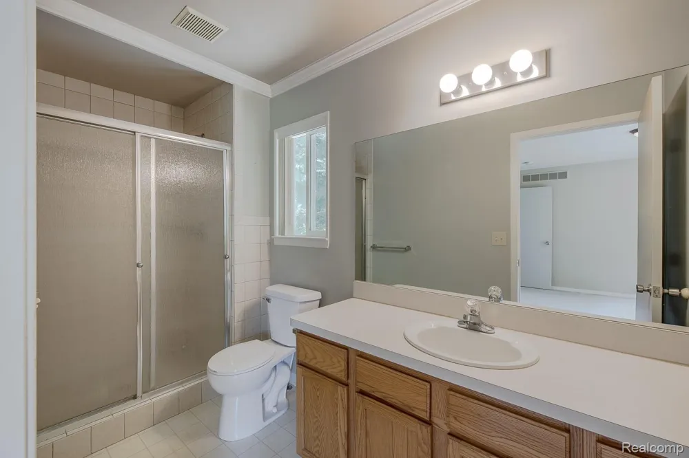 312 Reid Road Highland Charter Township, MI 48357