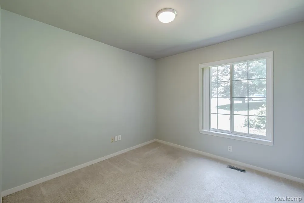 312 Reid Road Highland Charter Township, MI 48357