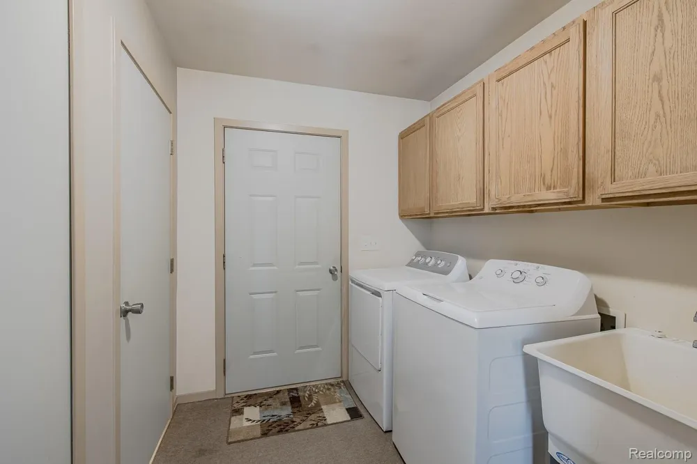 312 Reid Road Highland Charter Township, MI 48357