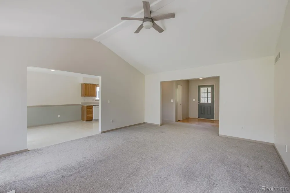 312 Reid Road Highland Charter Township, MI 48357