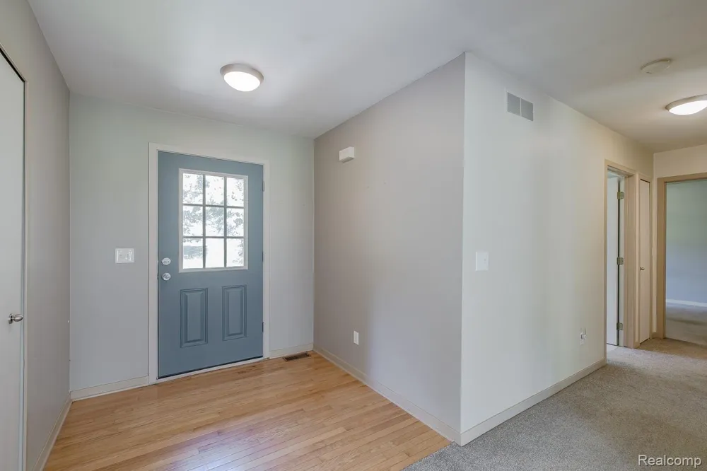 312 Reid Road Highland Charter Township, MI 48357