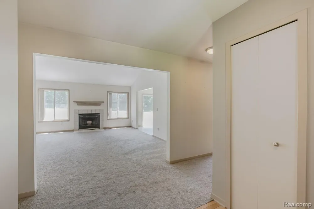 312 Reid Road Highland Charter Township, MI 48357