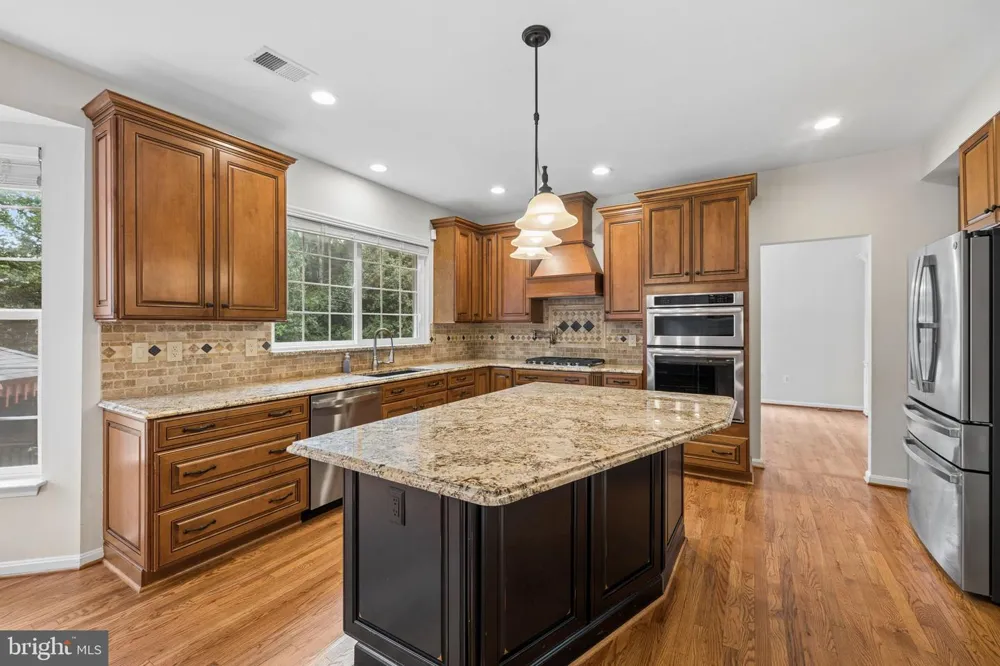 5871 PAINE RUN PL Manassas, VA 20112
