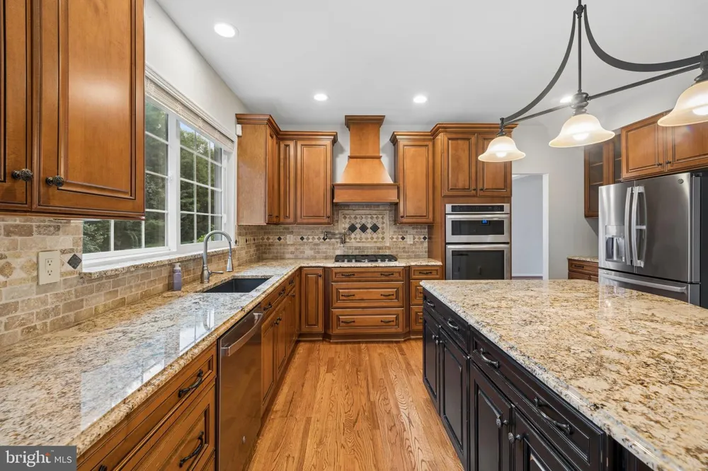 5871 PAINE RUN PL Manassas, VA 20112