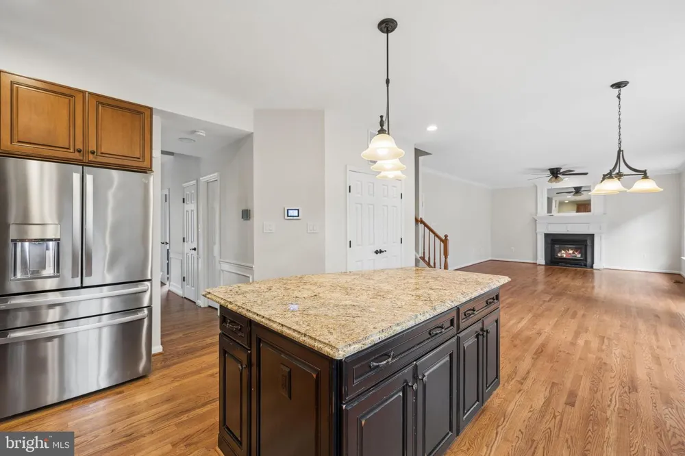 5871 PAINE RUN PL Manassas, VA 20112