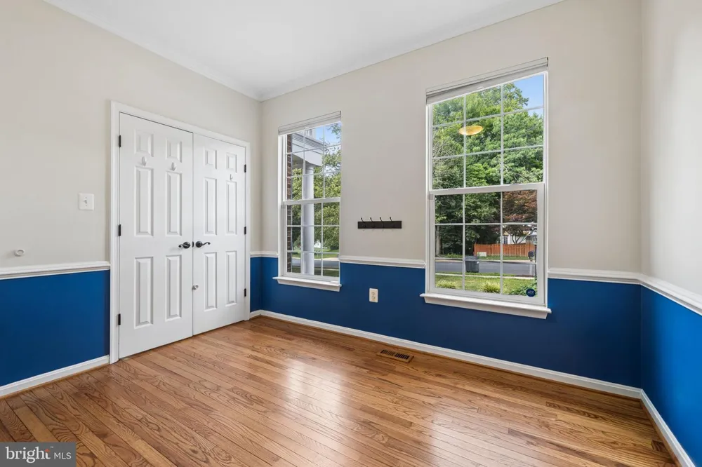 5871 PAINE RUN PL Manassas, VA 20112