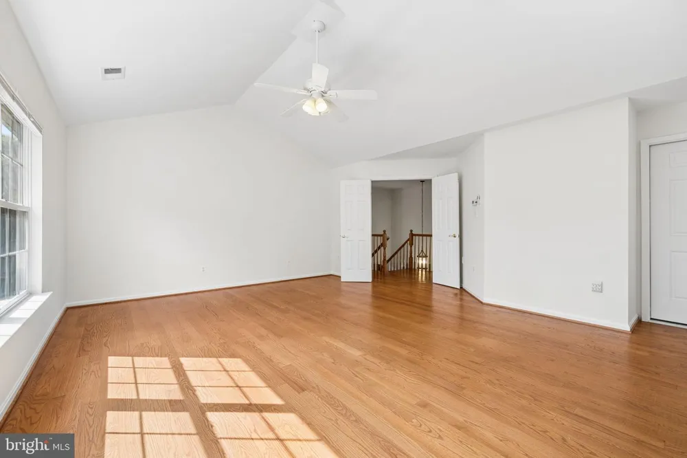 5871 PAINE RUN PL Manassas, VA 20112