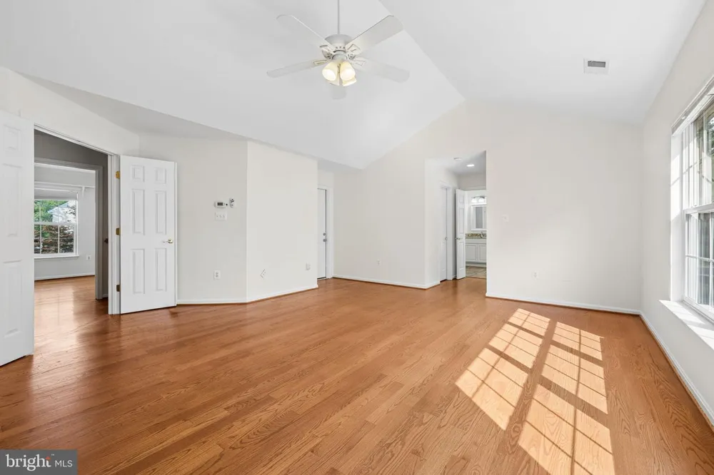 5871 PAINE RUN PL Manassas, VA 20112